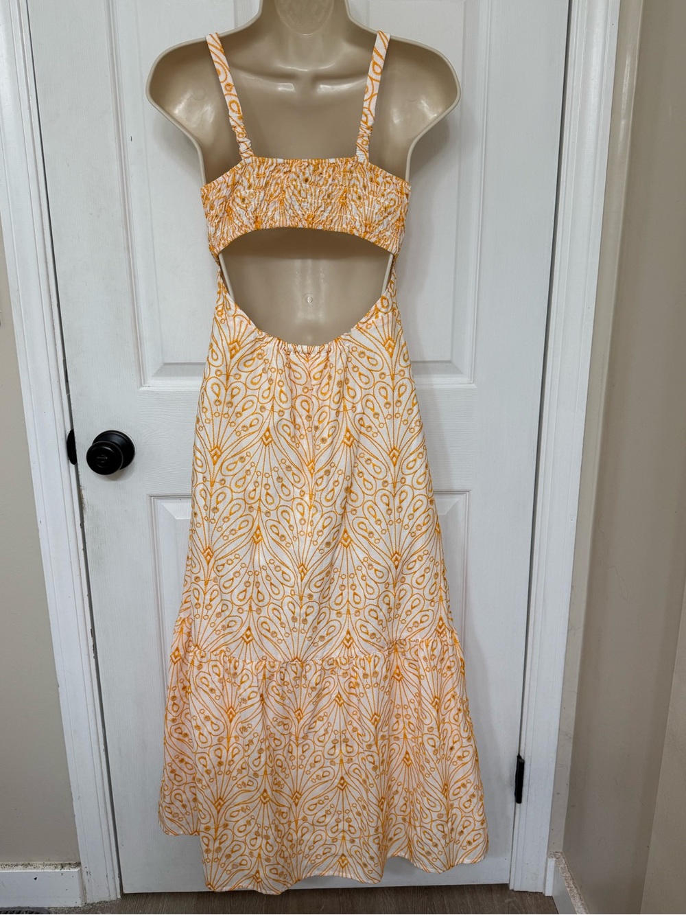 LOFT Petites Eyelet Open Back Maxi Dress White Yellow 4P - Picture 4 of 12
